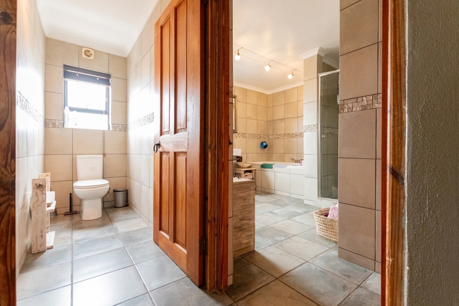 4 Bedroom Property for Sale in Velddrif Western Cape